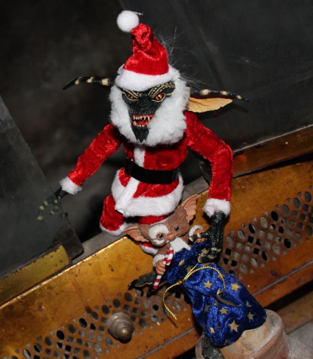 Neca Gremlins Santa Stripe And Gizmo Action Figure Set Xmas Christmas New 
