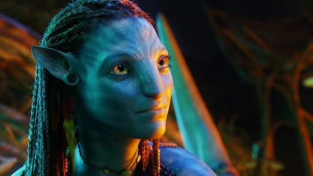 Zoe Saldaña on Playing Mother to Sigourney Weaver in Avatar 2