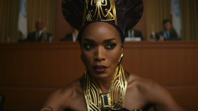 Angela Bassett Filmed Deleted Scene With [Spoiler] in Wakanda Forever
