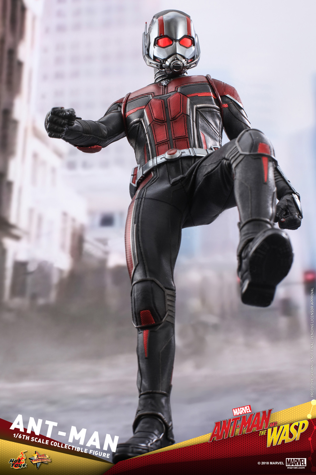 hot-toys-ant-man-and-the-wasp-ant-man-collectible-figure_pr5