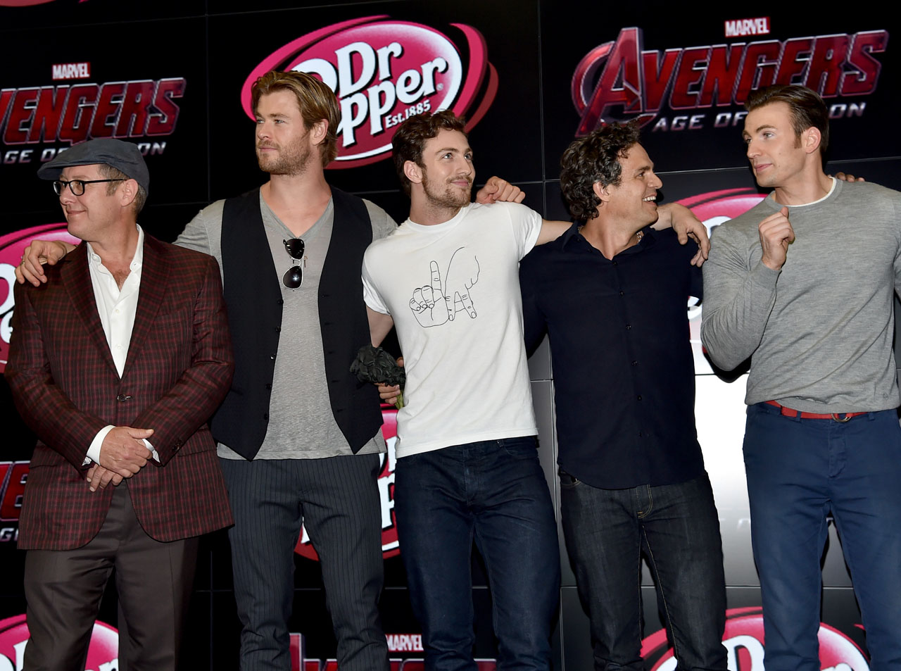 SAN DIEGO, CA - JULY 26: (L-R) Actors James Spader, Chris Hemsworth, Aaron Taylor-Johnson, Mark Ruffalo and Chris Evans onstage at Marvel's "Avengers: Age Of Ultron" Hall H Panel Booth Signing during Comic-Con International 2014 at San Diego Convention Center on July 26, 2014 in San Diego, California. (Photo by Alberto E. Rodriguez/Getty Images for Disney) *** Local Caption *** James Spader;Chris Hemsworth;Aaron Taylor-Johnson;Mark Ruffalo;Chris Evans